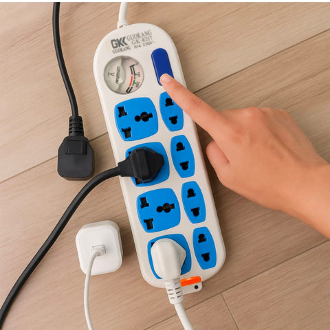 8 Socket Heavy Duty Power Extension Board
(10 Mtr./1 Pc)